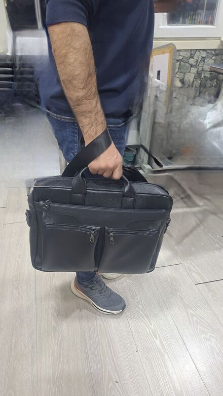 Siyah Erkek Çantası