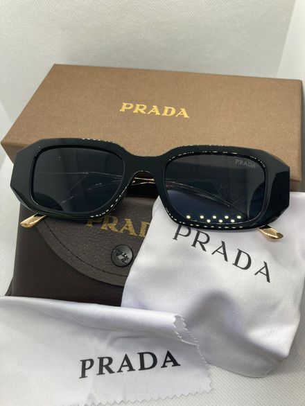 Siyah Prada Güneş Gözlüğü