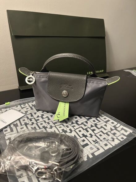 Longchamp El Çantası Xs Deri Kapaklı