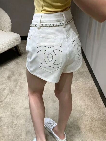 Chanel Beyaz Kot Şort