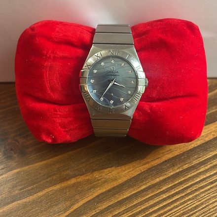 Omega Saat