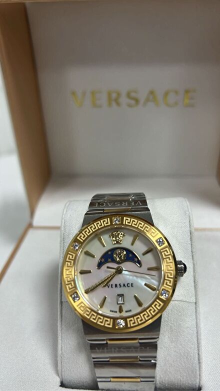 Versace. Sedef kadran. Pırlantalı kasa