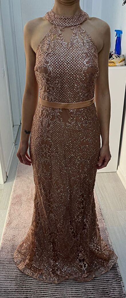 Gipeli Detaylı Rose Gold Abiye Elbise