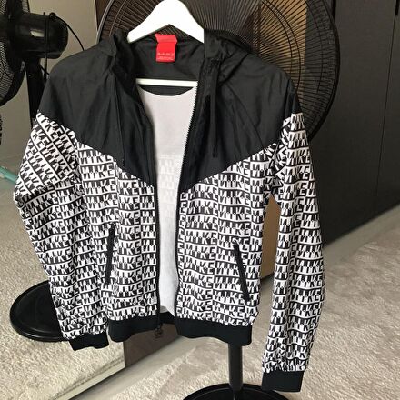 Nike orjinal yağmurluk